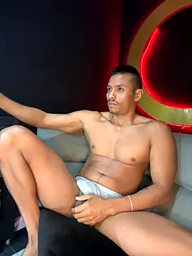 Snapshot of Abra_ham13 chatting on 4, 10, 2025 Abra ham13 online show from 4, 10, 2025