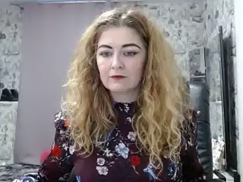 Snapshot of Helen1974 chatting on 21, 1, 2025 Helen1974 online show from 21, 1, 2025