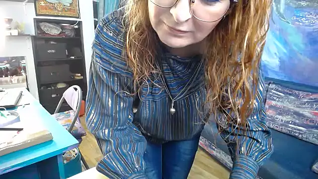 Snapshot of Helen1974 chatting on 15, 11, 2025 Helen1974 online show from 15, 11, 2025