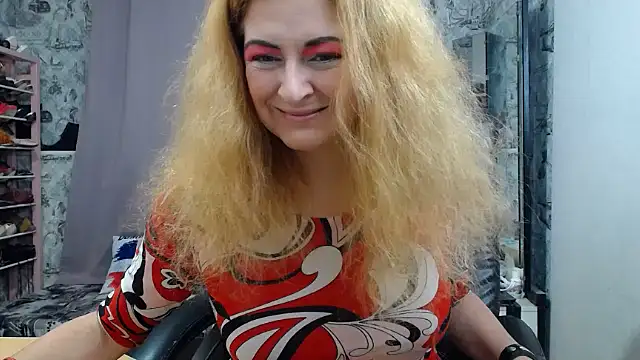 Snapshot of Helen1974 chatting on 2, 12, 2025 Helen1974 online show from 2, 12, 2025