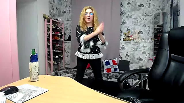 Helen1974 online show from 21, 12, 2025