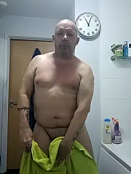 Snapshot of Daddycumms chatting on 1, 10, 2025 Daddycumms online show from 1, 10, 2025