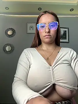 Snapshot of Seized_lust chatting on 7, 1, 2025 Seized lust online show from 7, 1, 2025