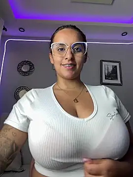 Snapshot of Seized_lust chatting on 16, 2, 2025 Seized lust online show from 16, 2, 2025