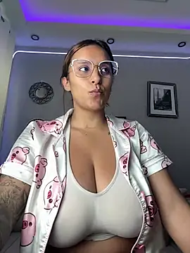 Snapshot of Seized_lust chatting on 16, 3, 2025 Seized lust online show from 16, 3, 2025