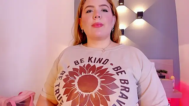 Snapshot of sophiarossee_ chatting on 27, 1, 2025 sophiarossee online show from 27, 1, 2025