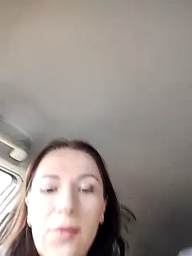 Brilliant-Queen1 online show from 28, 9, 2025