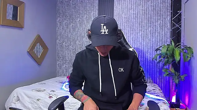 Snapshot of Edwars_03 chatting on 9, 3, 2025 Edwars 03 online show from 9, 3, 2025