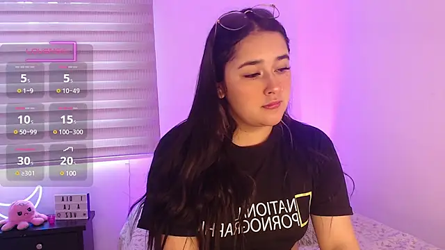 Megan FE online show from 19, 12, 2024