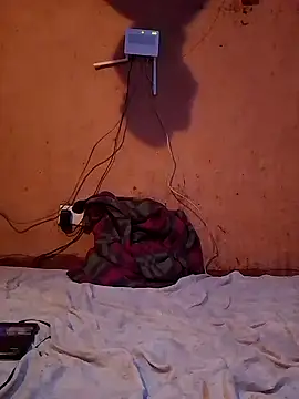 cute naimah online show from 5, 10, 2025