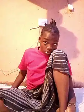 cute naimah online show from 12, 10, 2025