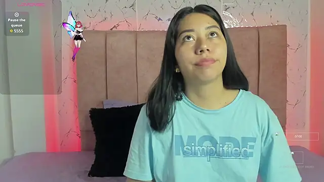 sexylaurita online show from 7, 10, 2025