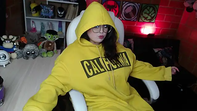 Snapshot of juliette_rd chatting on 29, 12, 2024 juliette rd online show from 29, 12, 2024