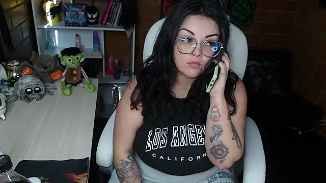 Snapshot of juliette_rd chatting on 20, 2, 2025 juliette rd online show from 20, 2, 2025