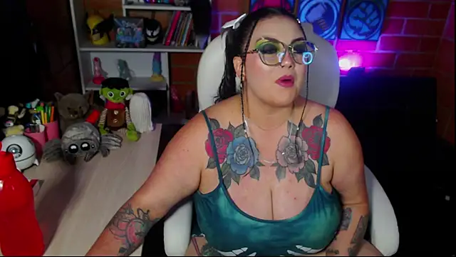 Snapshot of juliette_rd chatting on 7, 10, 2025 juliette rd online show from 7, 10, 2025