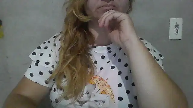 Snapshot of laiscibelle chatting on 25, 10, 2025 laiscibelle online show from 25, 10, 2025