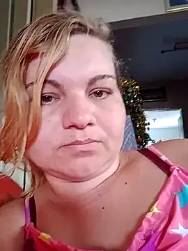 Snapshot of laiscibelle chatting on 2, 12, 2025 laiscibelle online show from 2, 12, 2025