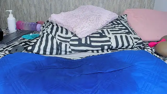 violett lo online show from 30, 1, 2025