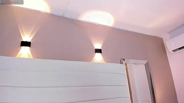 Lilly 2809  online show from 18, 2, 2026