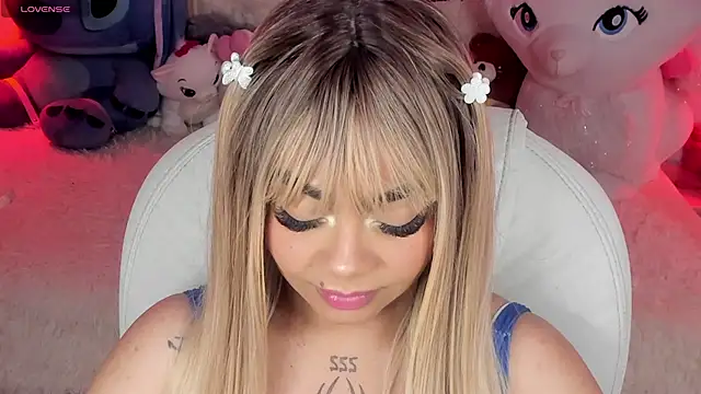 conny  curly online show from 2, 3, 2025