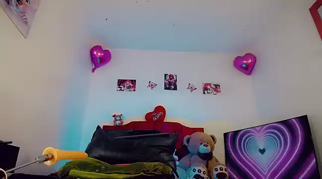  ChanellR  online show from 28, 1, 2025