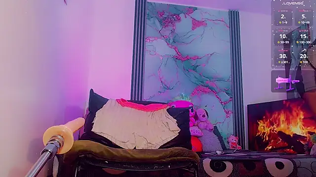  ChanellR  online show from 4, 10, 2025