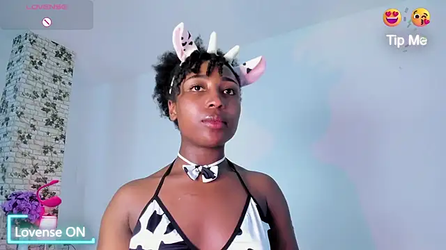 Snapshot of EmmaSanzz_ chatting on 19, 1, 2025 EmmaSanzz online show from 19, 1, 2025