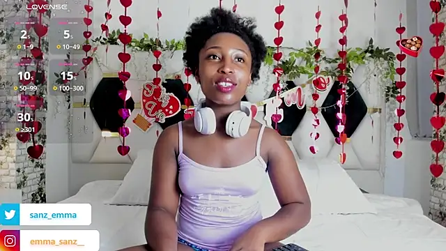 Snapshot of EmmaSanzz_ chatting on 7, 2, 2025 EmmaSanzz online show from 7, 2, 2025