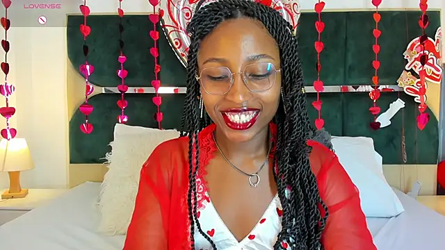 Snapshot of EmmaSanzz_ chatting on 15, 2, 2025 EmmaSanzz online show from 15, 2, 2025