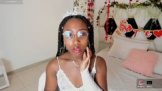 Snapshot of EmmaSanzz_ chatting on 18, 2, 2025 EmmaSanzz online show from 18, 2, 2025