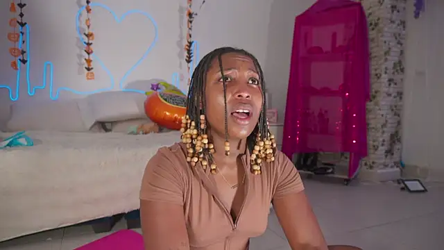 EmmaSanzz  online show from 27, 10, 2025