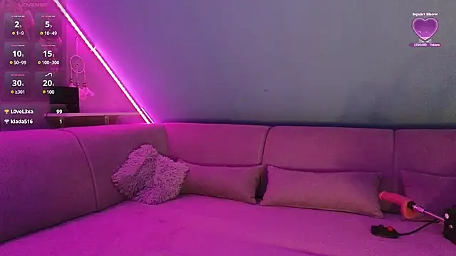 Terinn Blu online show from 14, 2, 2025