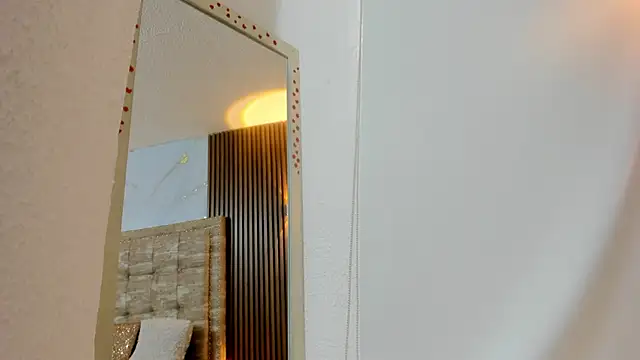 Carolina hernandez22 online show from 14, 9, 2025