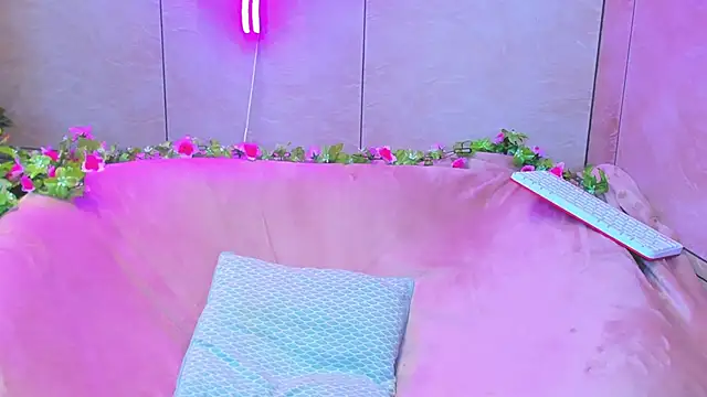 Vanessa Florence online show from 21, 3, 2025