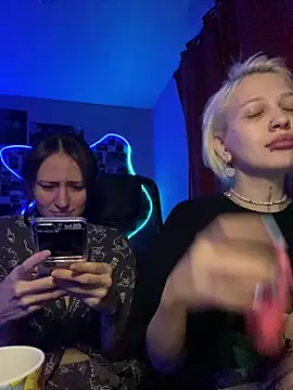 Dooubletroublee online show from 16, 12, 2025