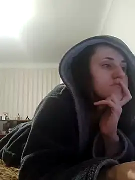 Snapshot of emeli_moon chatting on 9, 1, 2025 emeli moon online show from 9, 1, 2025