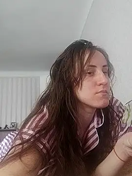 Snapshot of emeli_moon chatting on 22, 3, 2025 emeli moon online show from 22, 3, 2025