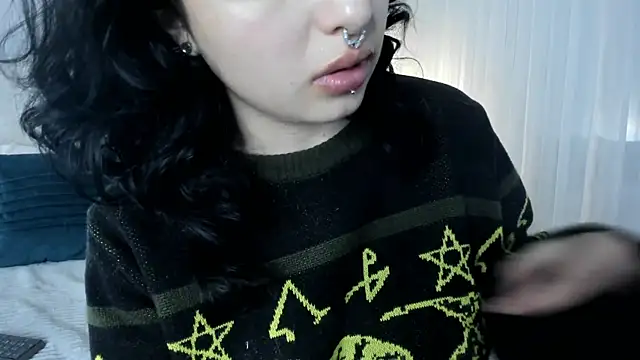 Adeelinee online show from 11, 3, 2025