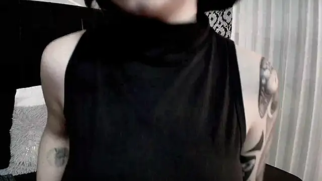 Adeelinee online show from 25, 10, 2025