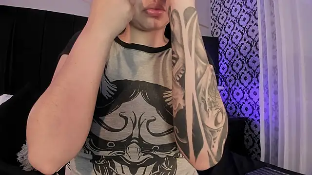 Adeelinee online show from 1, 12, 2025