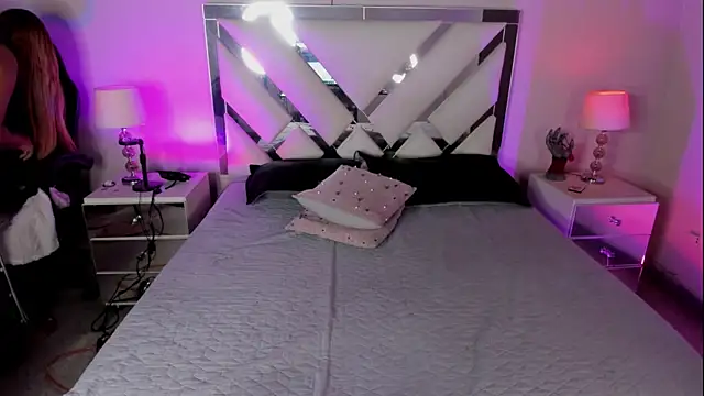 Snapshot of AnyyJones chatting on 11, 9, 2025 AnyyJones online show from 11, 9, 2025