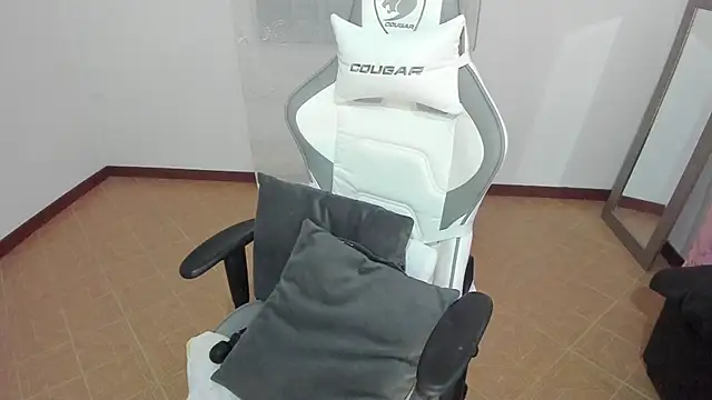 Snapshot of samantha__wilson chatting on 20, 1, 2025 samantha wilson online show from 20, 1, 2025