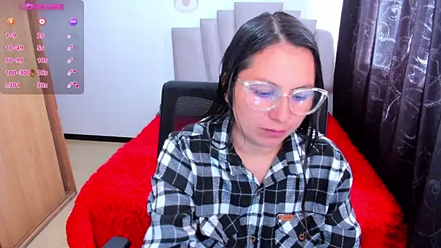 Snapshot of samantha__wilson chatting on 14, 10, 2025 samantha wilson online show from 14, 10, 2025