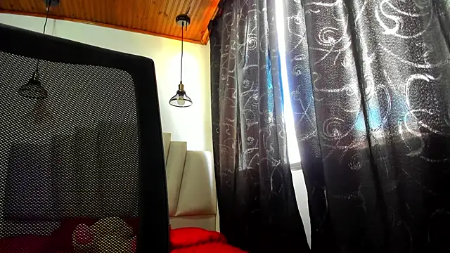 Snapshot of samantha__wilson chatting on 24, 10, 2025 samantha wilson online show from 24, 10, 2025