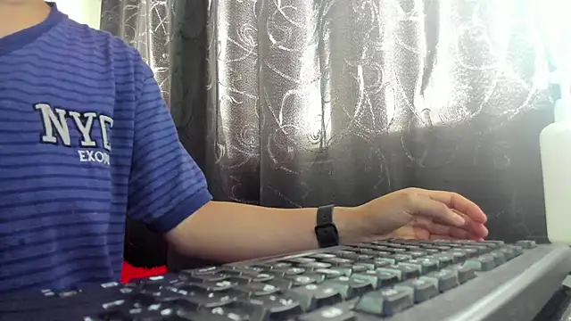 Snapshot of samantha__wilson chatting on 14, 11, 2025 samantha wilson online show from 14, 11, 2025