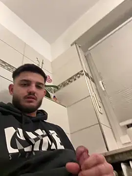 Snapshot of Furko_33 chatting on 2, 2, 2025 Furko 33 online show from 2, 2, 2025