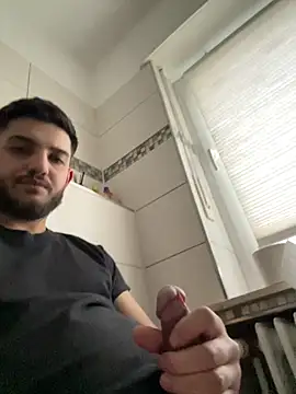 Snapshot of Furko_33 chatting on 14, 2, 2025 Furko 33 online show from 14, 2, 2025