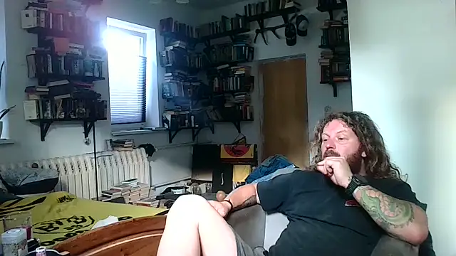 Snapshot of sunr1sa chatting on 9, 7, 2026 sunr1sa online show from 9, 7, 2026