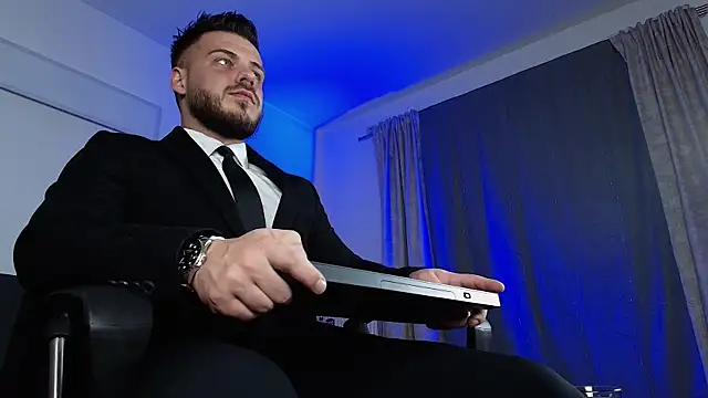 Snapshot of juliusmasters chatting on 27, 1, 2025 juliusmasters online show from 27, 1, 2025