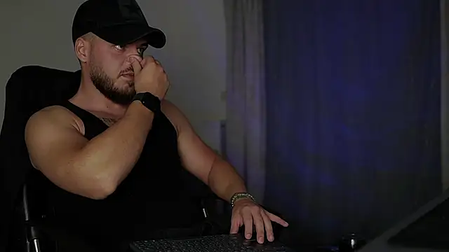 Snapshot of juliusmasters chatting on 9, 9, 2025 juliusmasters online show from 9, 9, 2025